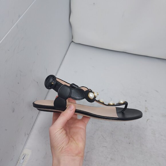 Gucci Black Strappy Willow Pearl Thong Sandal - Picture 3 of 11